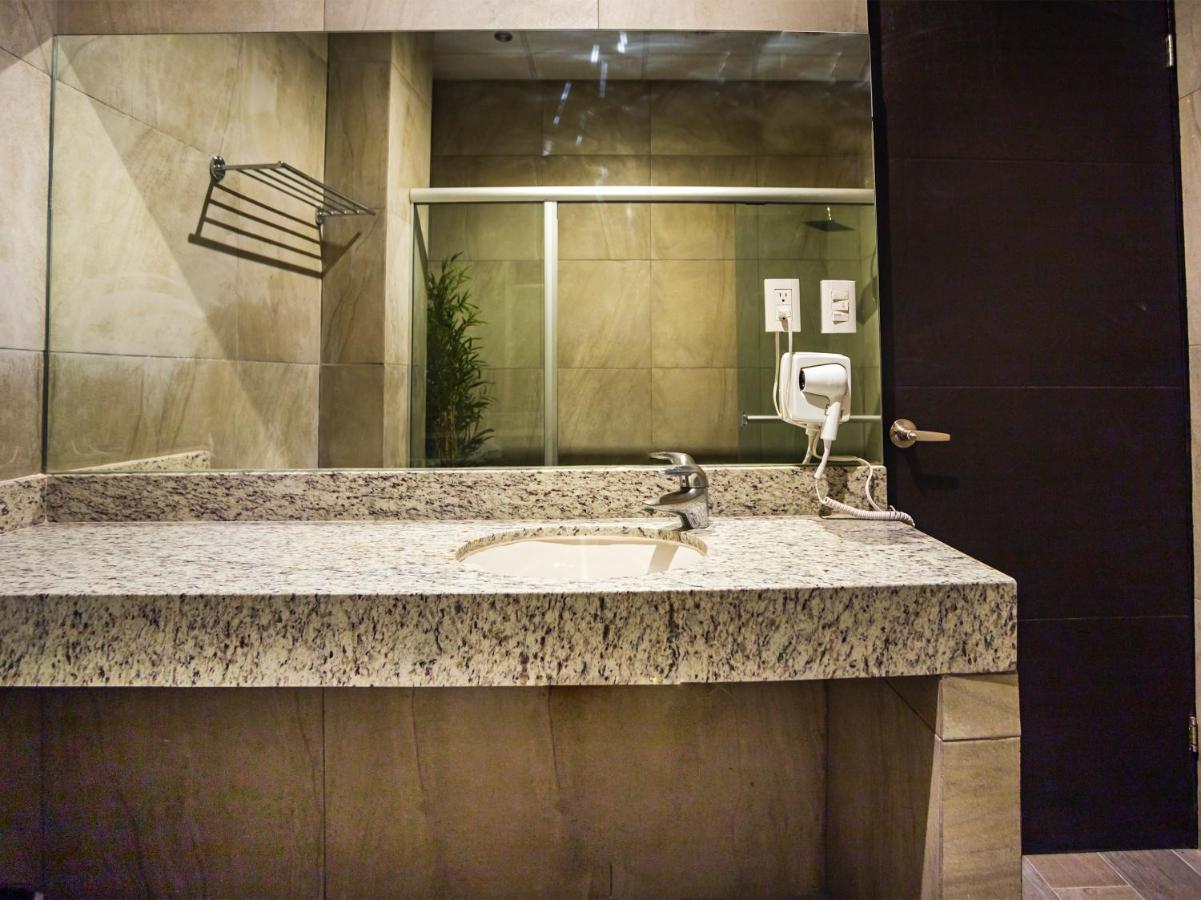 Hotel Boutique De Firma モンテレー エクステリア 写真